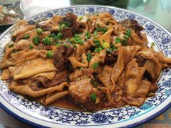 -壹阁胡羊焖饼(特色小吃街店)