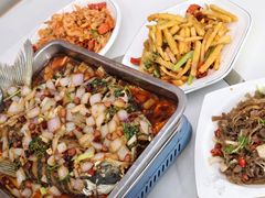 -丹水桥地锅鱼·翘嘴鲌·地方特色全鱼宴(丹江口大坝店)