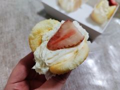 草莓抱抱卷-丁香西饼屋(桂林路店)