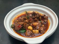 -几个木匠匠人厨房
