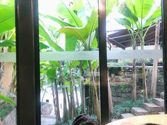-铜锣湾·有麝自然香(重庆新天地店)