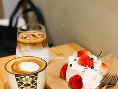-C.Y Cafe
