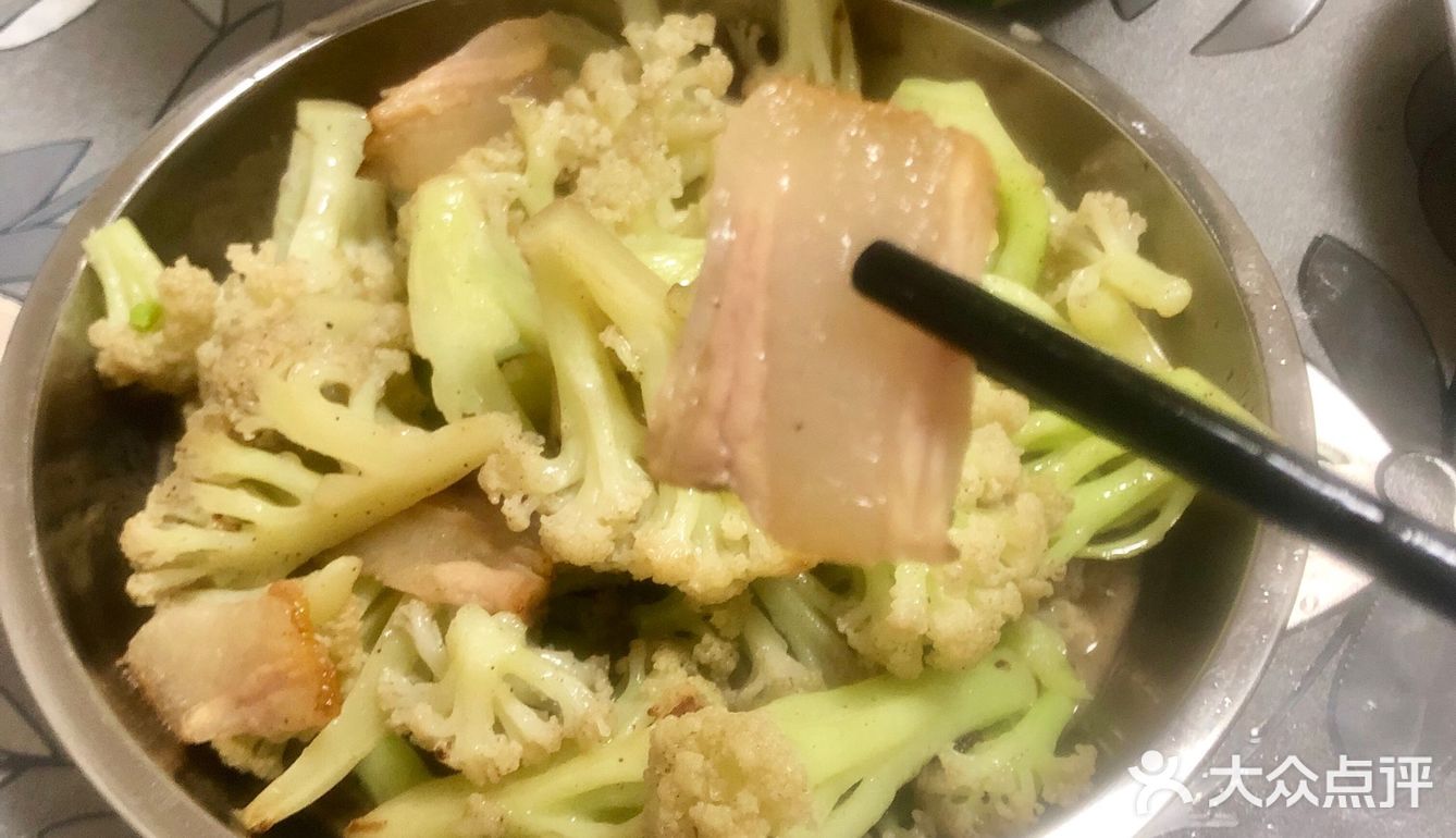 多吃蔬菜身体好-猪油炒花菜