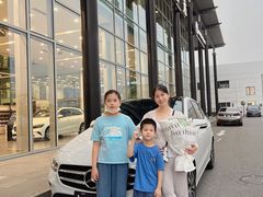 -天津波士信达奔驰4S店(卫津南路店)