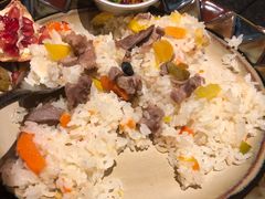 招牌抓饭-丝路金桃·新疆菜(徐汇店)