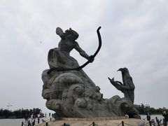 -巴陵广场