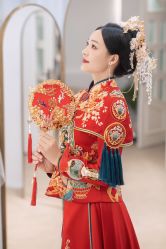 -洋洋婚纱品牌集合店