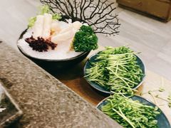 -湊湊火锅·茶憩(打浦桥日月光店)