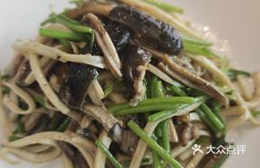 Bamboo Shoots with Fresh Eel Strips