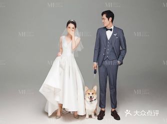 带上宠物拍摄独一无二的婚纱照