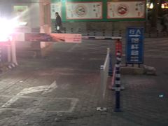 -国雅大厦-停车场