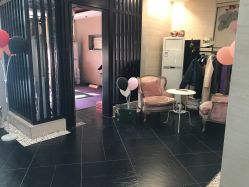 -威思丽高温瑜伽会馆