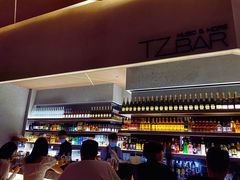 -TZ House音乐现场(来福士中心店)