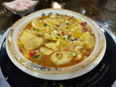 -黄桷树曹家私房菜(江与城店)