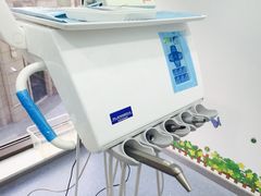 -岳辰齿科(浦东长泰店)