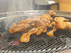 -围炉肉舍•炭烤活鳗•丹东海鲜烤肉(步行街店)