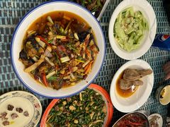 -去吃小龙虾·江湖菜·烧烤(南滨路店)