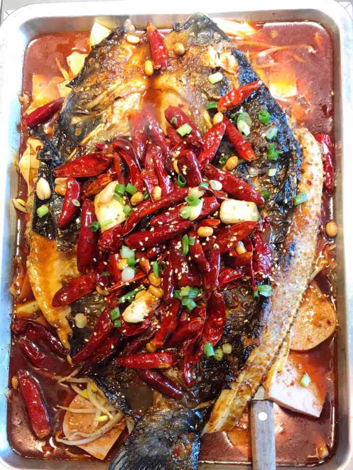 鸣记脆皮烤鱼黑石礁店