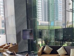 -深圳温德姆至尊酒店·大堂吧·户外花园