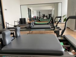 -吾之瑜生瑜伽普拉提学院