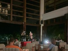 -亚龙湾喜来登·美景台大堂吧