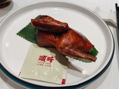 红烧妙龄乳鸽-寻味顺德·顺峰山庄(大良店)