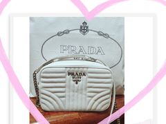 -PRADA普拉达(国际广场店)