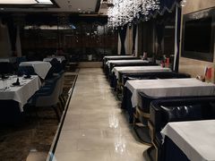 -马克西姆俄罗斯餐厅(通亚街店)