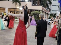 -金东尼人妖秀