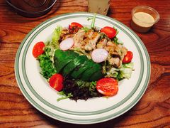 牛油果鸡扒沙拉-I HOLIC艾豪丽披萨(KKone店)