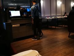 -港丽餐厅(高德置地店)