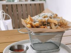 -Mark&Mars Restaurant