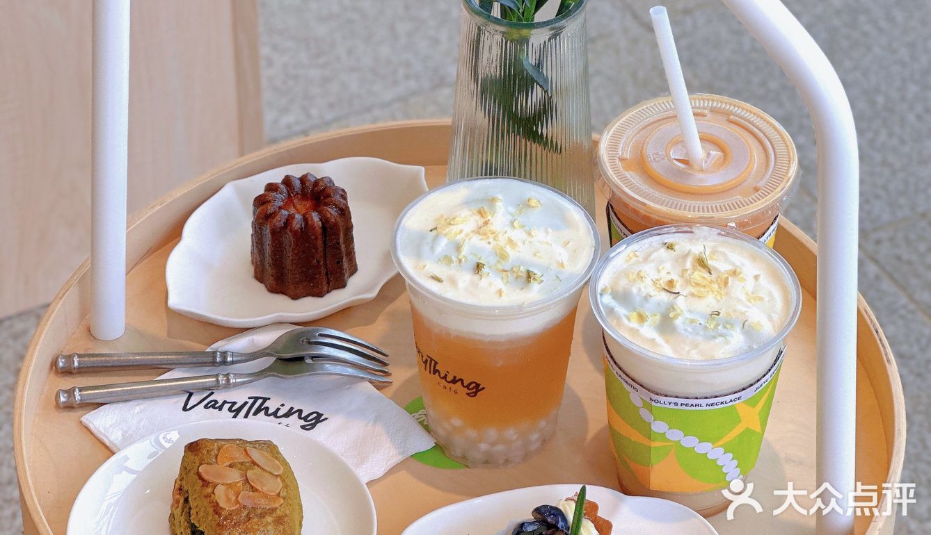 想不到人挤人的海天公园有这么chill的cafe