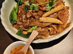 泰式炒牛河-大头虾越式风味餐厅(光明广场店)