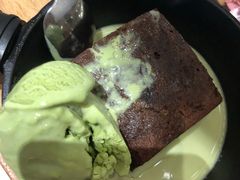 冰火瀑布布朗尼-必胜客(金元宝店)