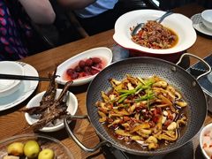 -湘力力小院·鱼汤泡饭(枫林路店)