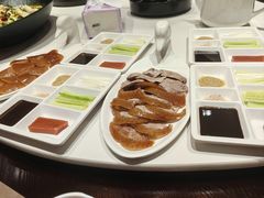 -皇城根·鲁菜济南菜·吊炉烤鸭·炒鸡鱼头(济南旗舰店)
