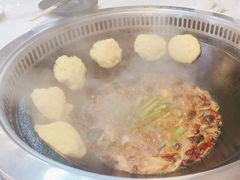 -哈尔滨烧烤·山河村铁锅炖(交大店)