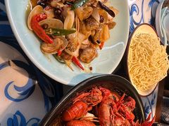 -川流不息·地道川菜·小龙虾(新松江路店)