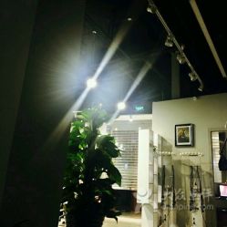 点击看大图 -愉己冥想·护发专门店