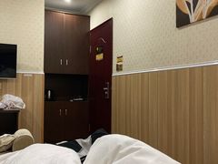 -龙宇酒店(龙平路地铁站店)