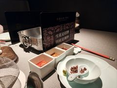 -左庭右院鲜牛肉火锅黑金店(陆家嘴中心店)