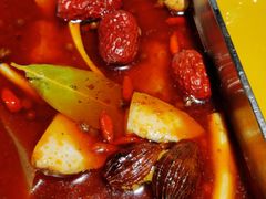 -湊湊火锅·茶憩(新中关购物中心店)