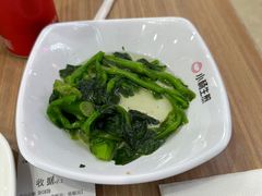 -小杨生煎(金山百联购物中心3楼店)