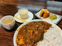 -顶屋咖喱(街道口总店)