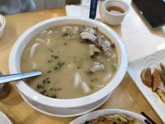 -鹏城人家海鲜酒家·23年老字号(较场尾店)