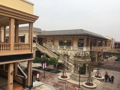 -王府井奥莱临潼小镇(临潼店)