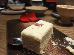 娜帕里勇-那时新疆·若羌(经纬汇店)