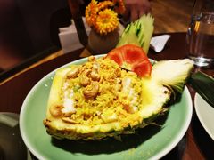 菠萝海鲜炒饭-mango tree芒果树泰国餐厅(青岛万象城店)