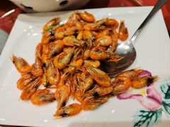 -王朝大酒店徐汇店-地面停车场